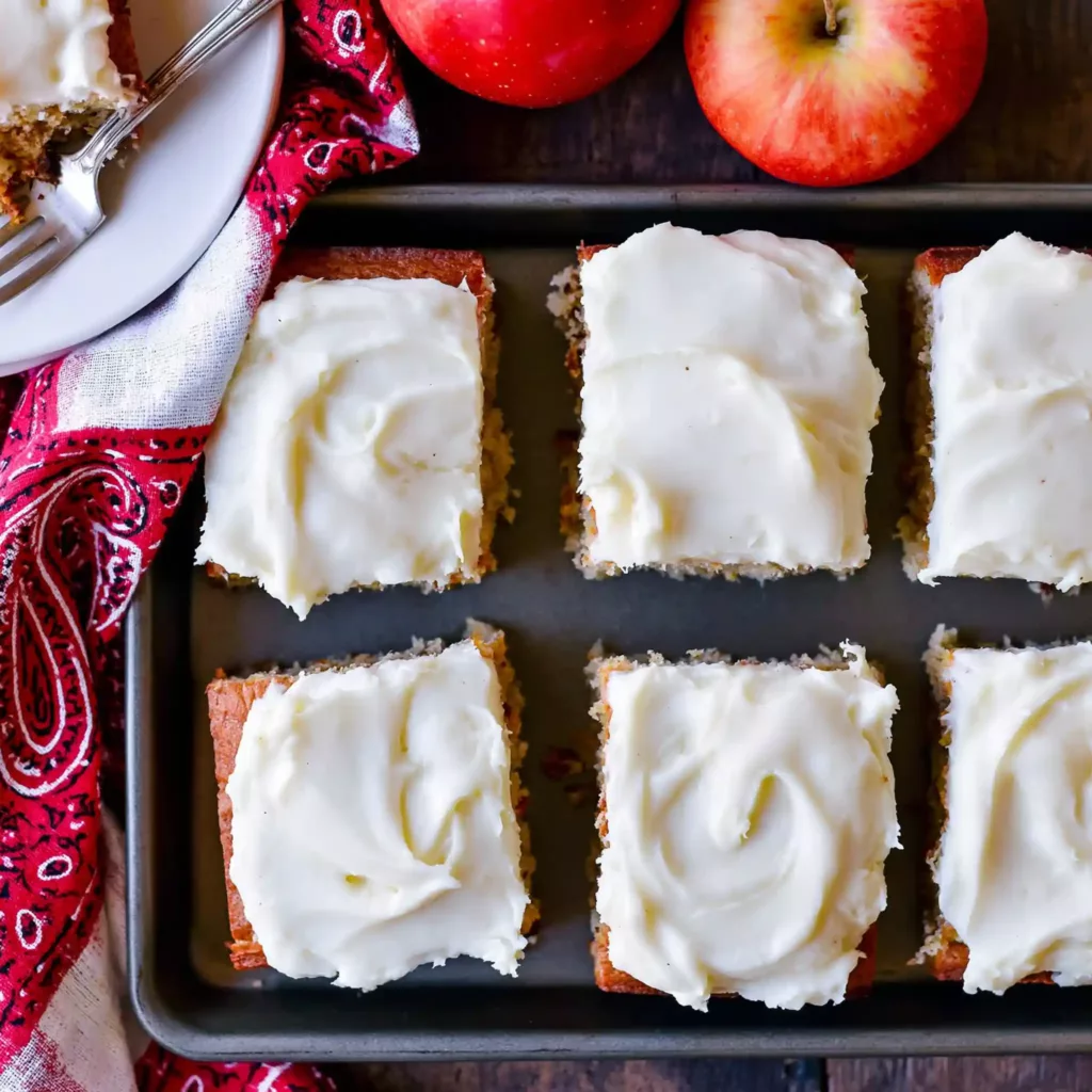 Applesauce Cake: A Soft, Moist, and Easy Family Favorite 9 Applesauce Cake
